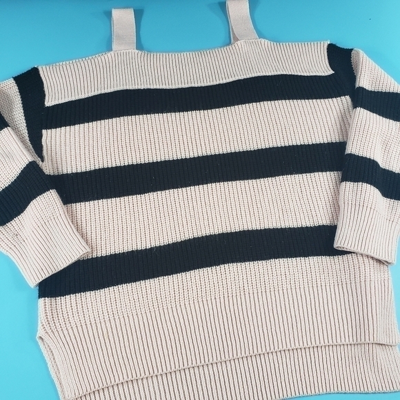 Soho New York & Company Sweater Women Large Off the Shoulders - Picture 1 of 4